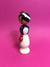 Charger l&#39;image dans la galerie, Kokeshi vintage
