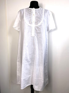 Chemise de nuit blanche